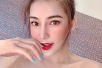 Lưu Đê Ly công khai ảnh “đập mặt xây lại”, soi nhan sắc hiện tại