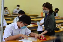 Bí thư TP.HCM đồng ý hoãn kỳ thi vào lớp 10