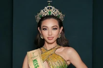 Báo quốc tế rầm rộ đưa tin Nguyễn Thúc Thùy Tiên đăng quang