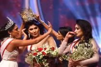 Bị giật vương miện khi đăng quang, Hoa hậu Sri Lanka dọa kiện