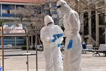 Dịch COVID-19: Chiều mùng 1 Tết, Hà Nội và Bắc Ninh có thêm 2 ca mắc 