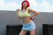 Tóc Tiên gợi cảm với váy áo ngắn cũn cỡn