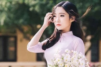 Cô giáo dạy Toán xinh như hot girl, bảng thành tích khiến dân tình ngưỡng mộ