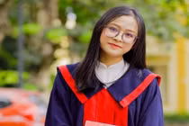 Nữ sinh Nghệ An trở thành thủ khoa sau 1 năm 'trượt đại học'