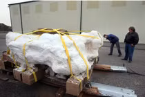 Khai mở khối đá khổng lồ phong ấn 20 "quái thú", bàng hoàng sự thật 