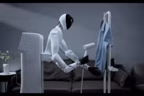 Đột nhập căn cứ bí ẩn đào tạo robot để... thay thế con người