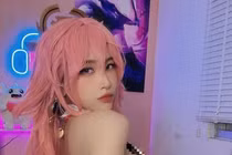 Tung ảnh siêu gợi cảm, nữ game thủ Liên Quân mobile gây "bão" mạng