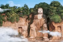 Bí ẩn “nước mắt Đức Phật” của tượng Phật khổng lồ Leshan