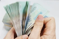 Bóc mẽ thủ đoạn lừa bán tiền giả... chiếm đoạt tiền thật cận Tết 