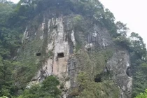 Chạm vào mộ cổ 800 tuổi... rùng mình "lời nguyền" liên tiếp ứng nghiệm? 