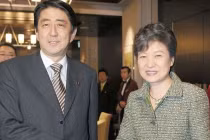 Thủ tướng Nhật dự tính gì khi đòi gặp Tổng thống Hàn?