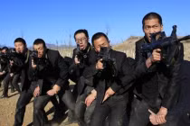 Đột nhập trường đào tạo vệ sĩ ở Trung Quốc