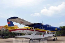 Thủy phi cơ DHC-6 lần đầu hạ cánh xuống sân bay Trường Sa