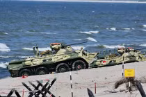 Không-Hải quân Nga tập trận đổ bộ sát nách NATO 