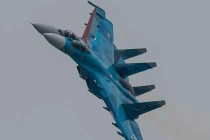 “Kẻ tấn công sườn” Su-27 thao diễn tuyệt đẹp trên không