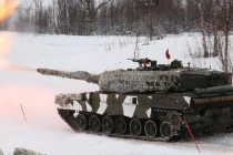 Xe tăng, binh lính NATO tập trận lớn “đe” Nga
