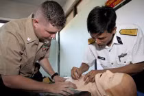 Quân đội Việt Nam tăng cường hợp tác với EU