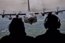 Những bức ảnh thú vị nhất về Không quân Mỹ (1)