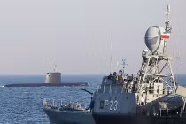 Tàu ngầm, tàu tên lửa Iran-Pakistan khuấy eo biển Hormuz