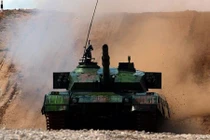 Ngắm dàn tăng “khủng” chạy đua tại Tank Biathlon Nga