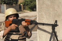 Xem thao tác bắn trung liên RPK Việt Nam trang bị