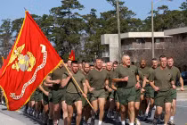 Đột nhập trại huấn luyện lính thủy đánh bộ Mỹ (1)