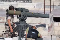Xem quân nổi dậy Syria lắp tên lửa hủy diệt T-72