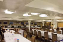 Bên trong tàu sân bay INS Vikramaditya trông thế nào?