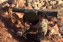 Lộ ảnh quân nổi dậy Syria dùng tên lửa Trung Quốc