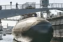 Khoảnh khắc ấn tượng tàu ngầm Khánh Hòa “nhúng nước” 