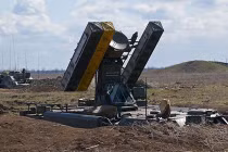 “Rồng lửa” mini Nga bắn "ồ ạt, xé trời" gần Ukraine