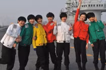 Ngắm các hotgirl tàu sân bay Liêu Ninh Trung Quốc