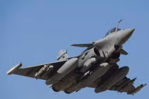 Tại sao chiến đấu cơ hiện đại có giá “đắt cắt cổ”?