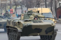 Nga chuyển quân bất thường gần Moscow làm gì?