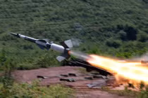 Mục kích bộ đội Việt Nam triển khai bắn tên lửa S-125-2TM