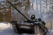 Sư đoàn tăng Nga cơ động nhanh, tập trận lớn