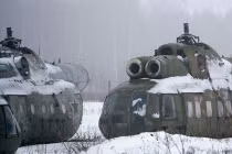 Thăm quan nghĩa địa trực thăng Mi-8 ở Nga
