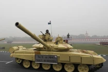 Quân đội Ấn Độ duyệt binh khoe nhiều vũ khí "ngon"