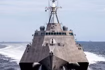 Nội soi “quái vật 3 thân” USS Coronado của Hải quân Mỹ