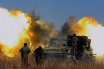 Pháo binh, Hải quân Nga tập trận dồn dập