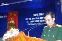 Sĩ quan Quân đội Lào tập huấn tại Việt Nam