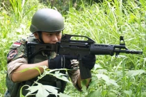 Đo công lực súng trường tối tân nhất do ĐNA chế tạo(1)