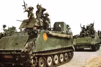 Xem thiết giáp M113 Việt Nam có sử dụng thao diễn