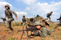 Phát hiện đơn vị bộ binh cơ giới toàn nữ của Trung Quốc 