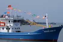 Tàu cá vỏ thép đánh bắt thành công trong chuyến đầu tiên