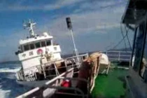 Ảnh diễn biến tàu Trung Quốc đâm tàu Việt Nam ở giàn khoan trái phép
