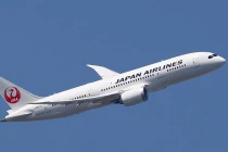 Máy bay Boeing 787 Nhật Bản hạ cánh khẩn cấp