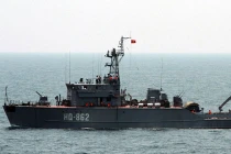  Chiến hạm Mỹ - Việt Nam diễn tập cứu nạn trên Biển Đông