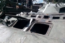 Thảm thương BTR-80 Ukraine bị RPG-22 hủy diệt