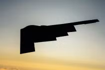 Chiêm ngưỡng vẻ đẹp siêu oanh tạc cơ B-2 huyền bí